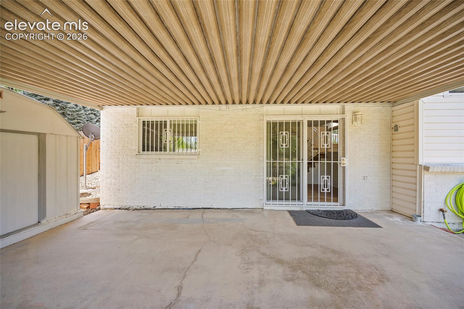 Listing photo 32 for 4695 W Stanford Avenue