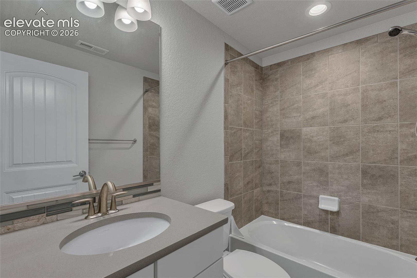 Listing photo 30 for 6327 Harney Drive
