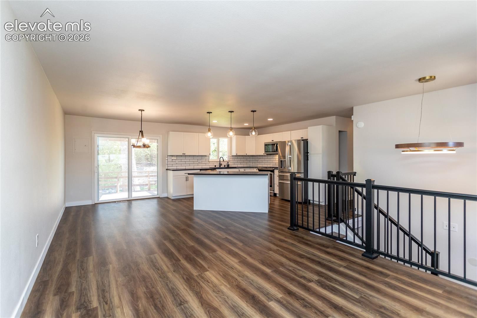 217 Cielo Vista Street, photo 3