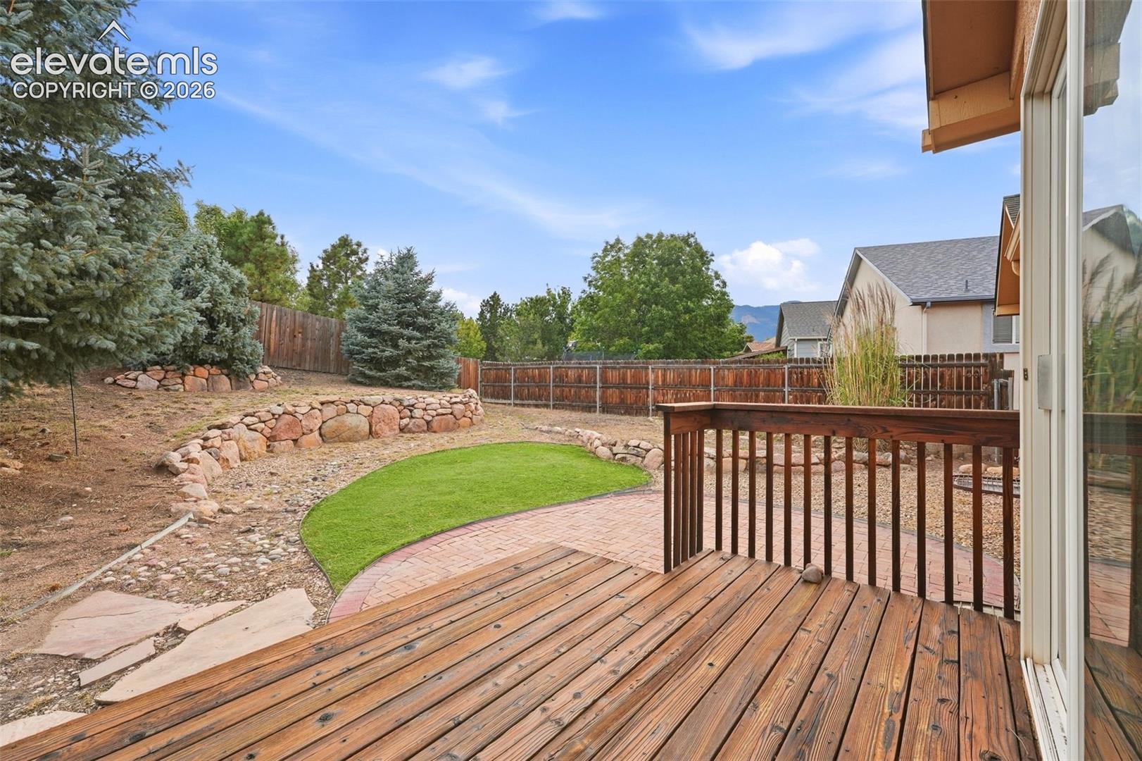 Listing photo 14 for 1167 Hill Mesa Court
