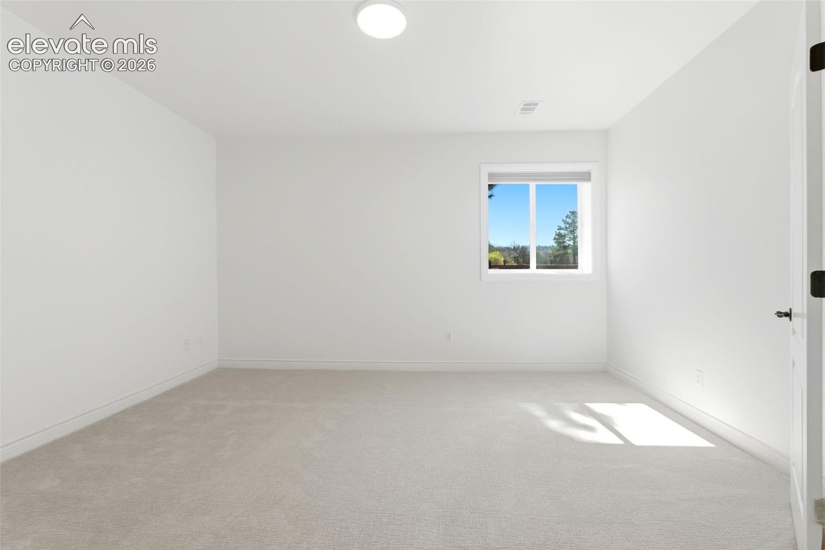 Listing photo 38 for 1168 Wintergate Circle