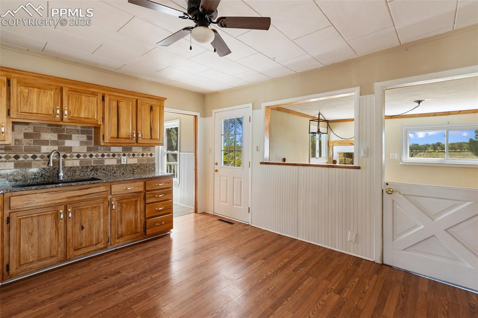 Listing photo 13 for 10355 Link Road
