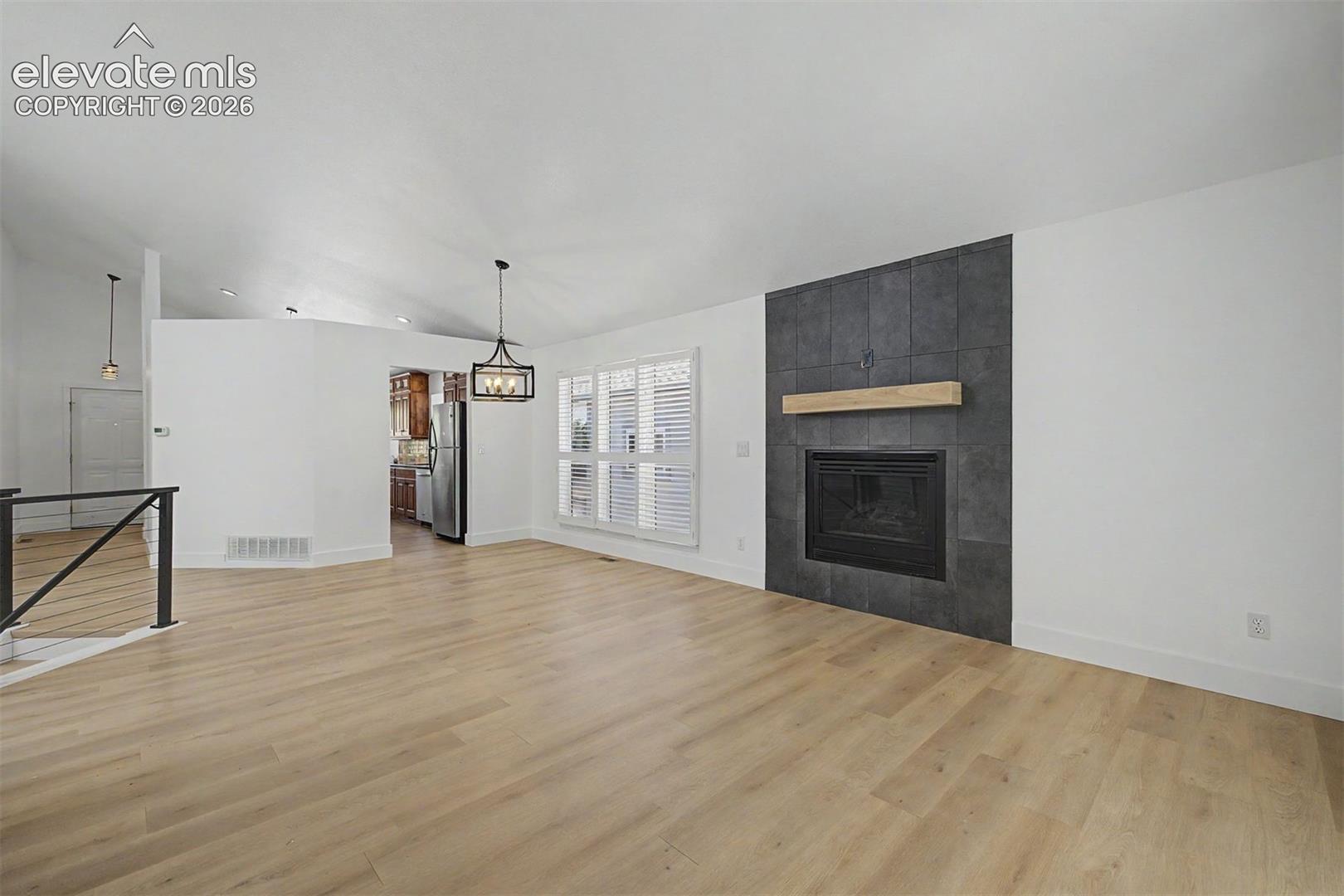 Listing photo 3 for 5423 Lions Gate Lane