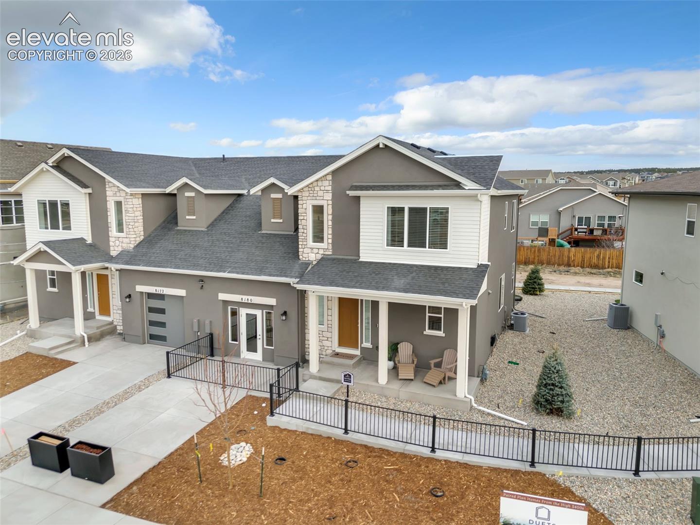 Listing photo 3 for 8180 Manor House Way