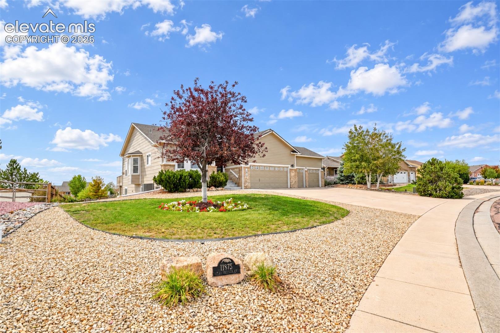 Listing photo 2 for 11875 Royal Dornoch Court