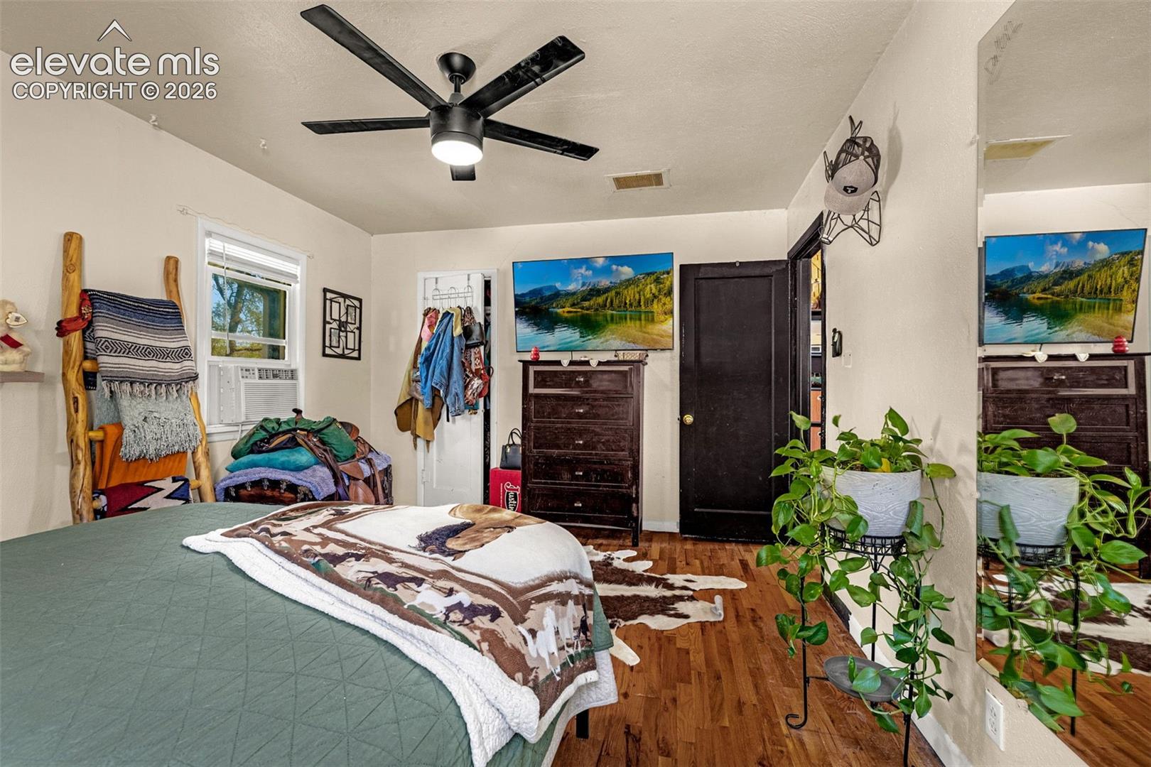 Listing photo 17 for 120 W 22nd Street