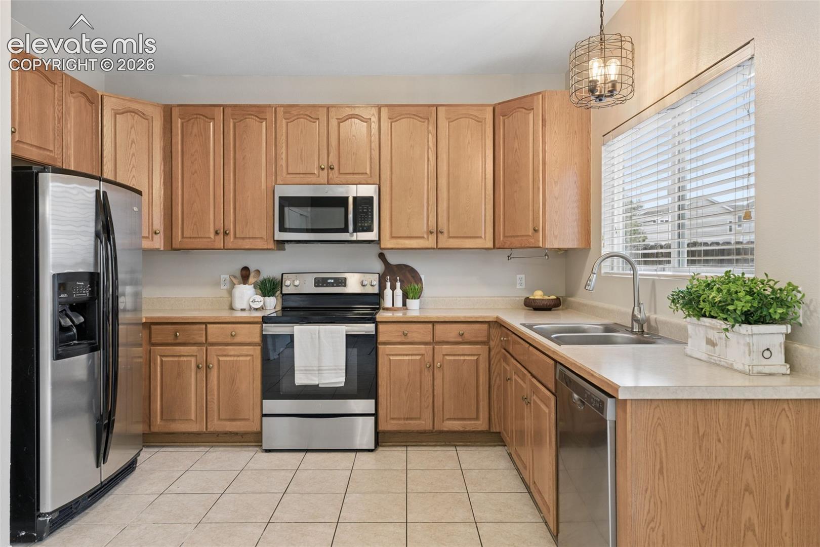 Listing photo 11 for 889 Square Dance Lane