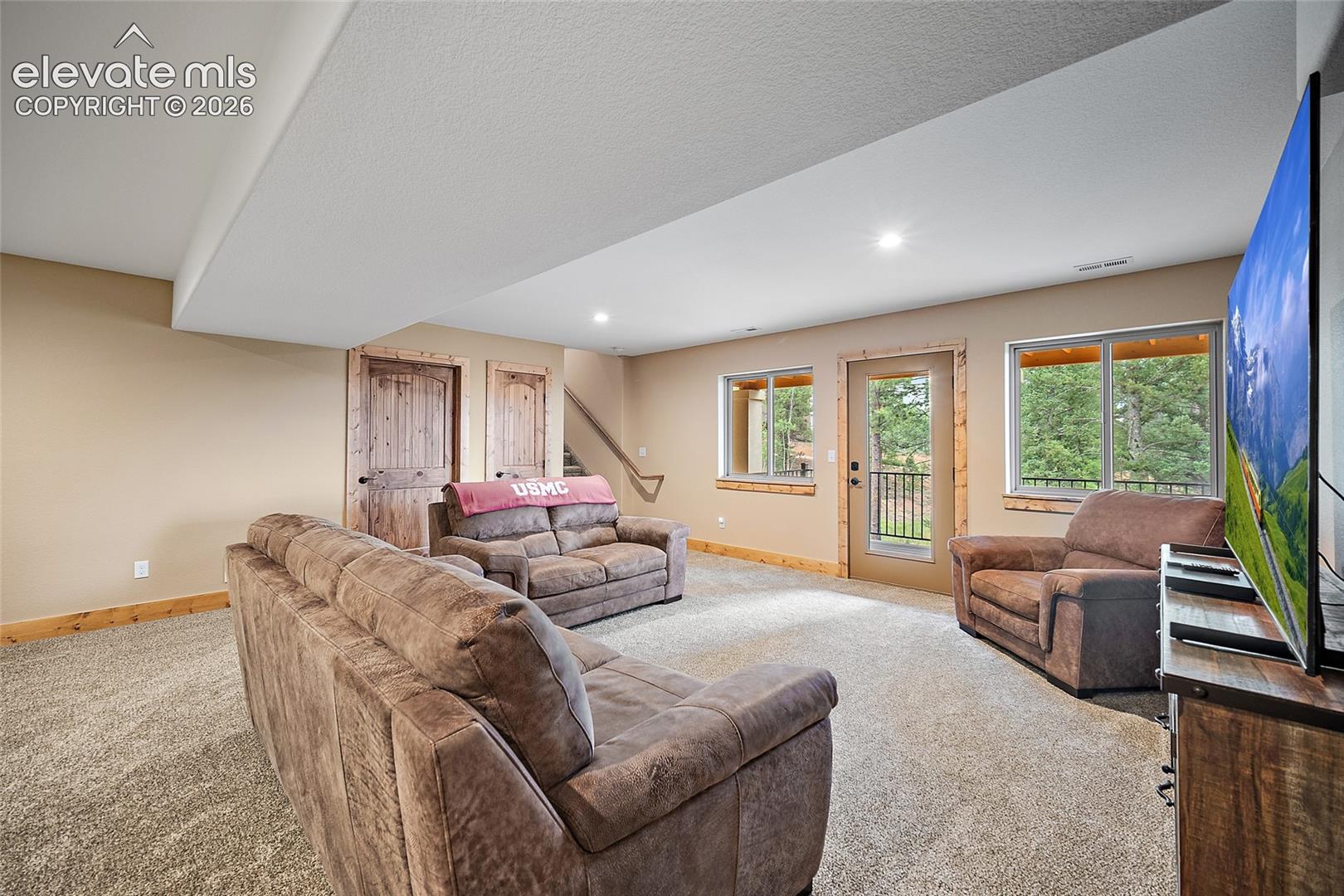 Listing photo 26 for 367 Cottonwood Lake Drive