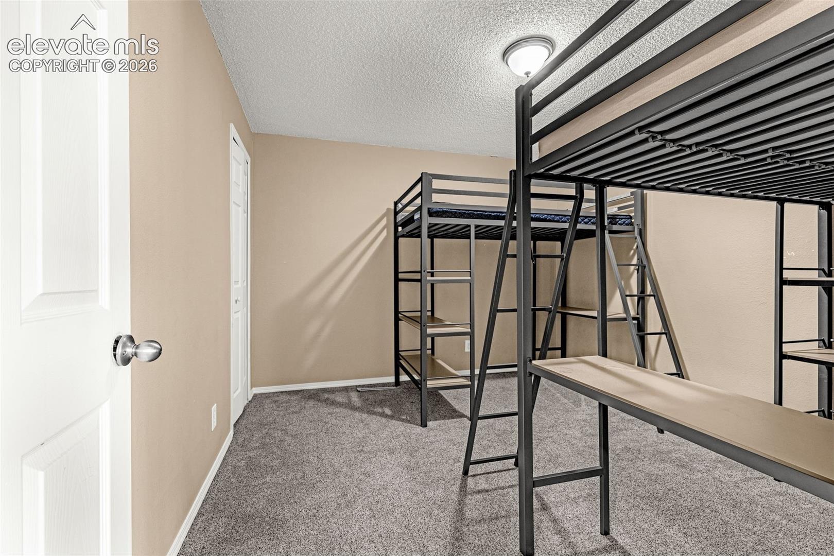 Listing photo 13 for 1933 Hallam Avenue