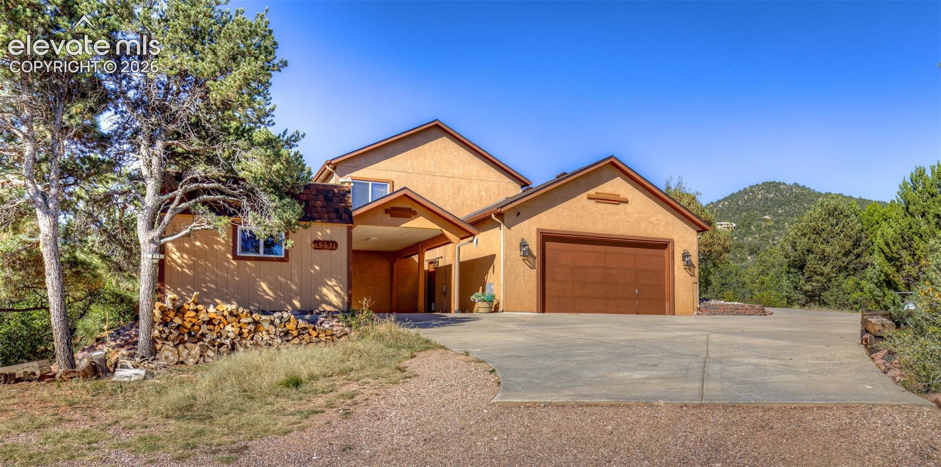 Listing photo 3 for 15631 Cala Rojo Drive