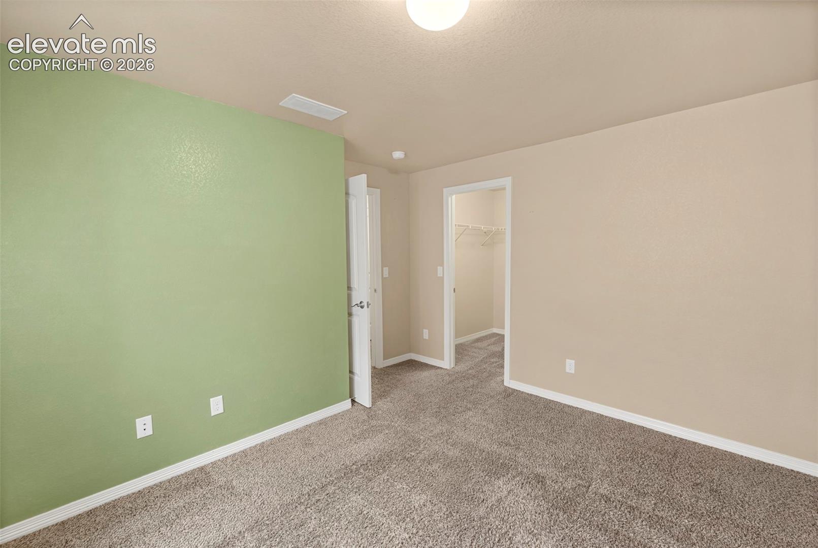 Listing photo 31 for 7794 Landover Lane