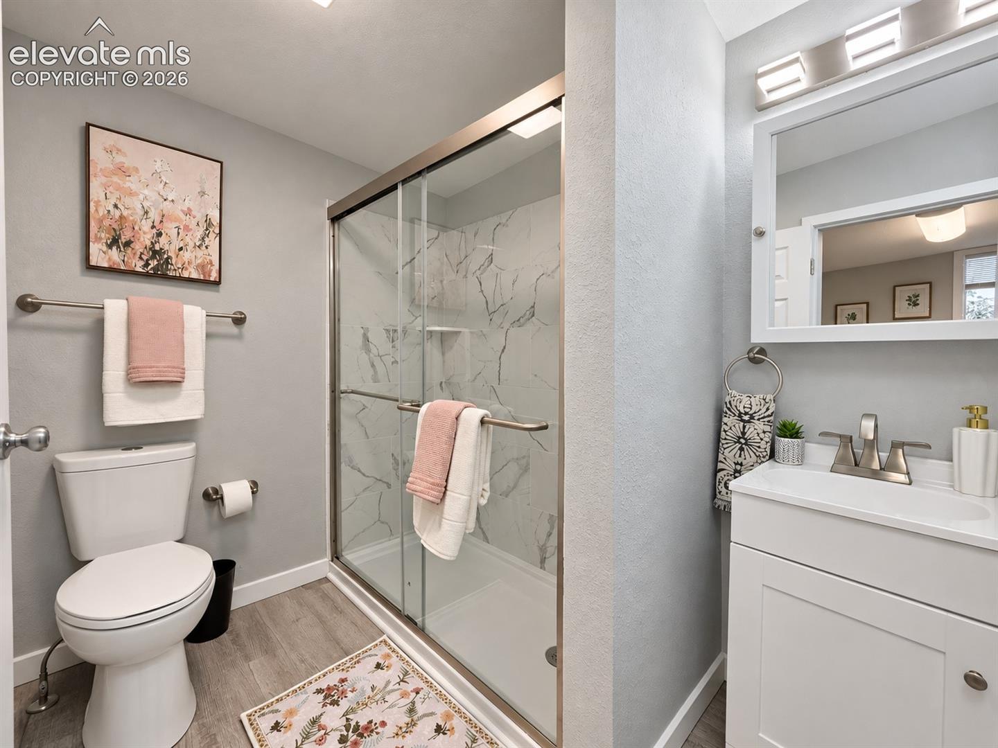 Listing photo 20 for 316 E 2nd Street