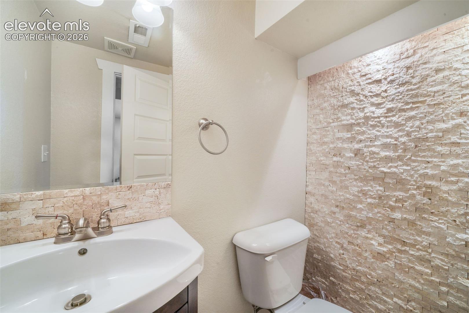 Listing photo 25 for 4145 Pecos Street