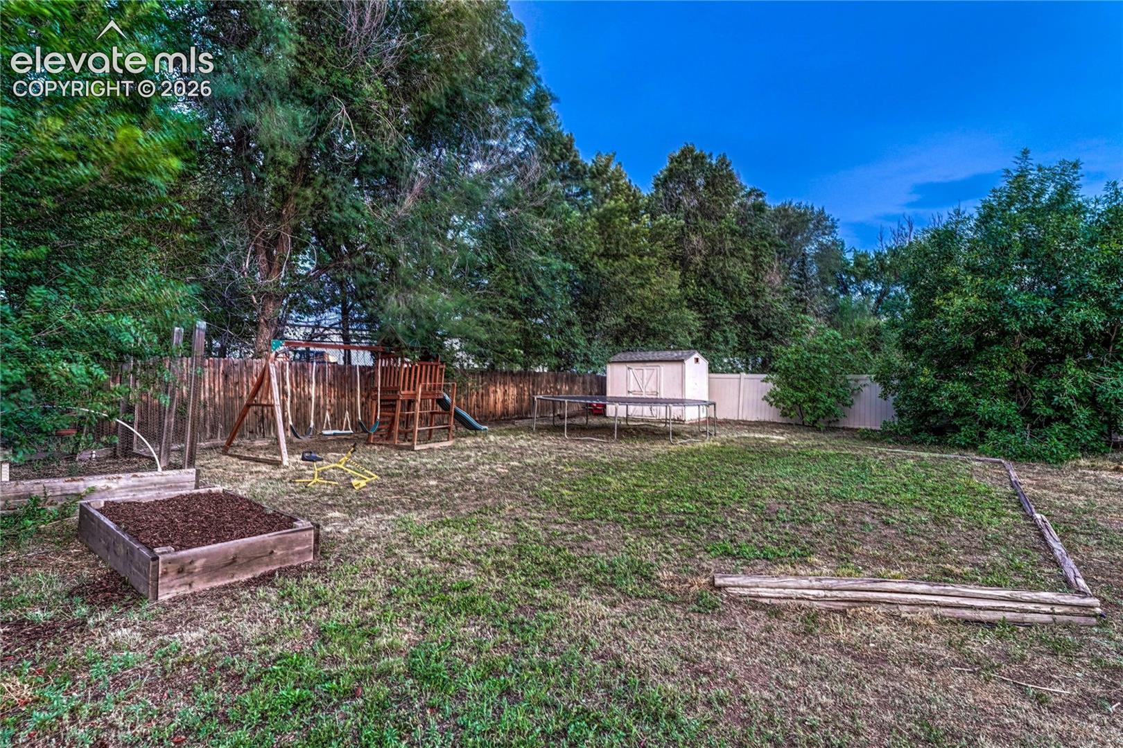 2045 Heathercrest Drive, photo 34