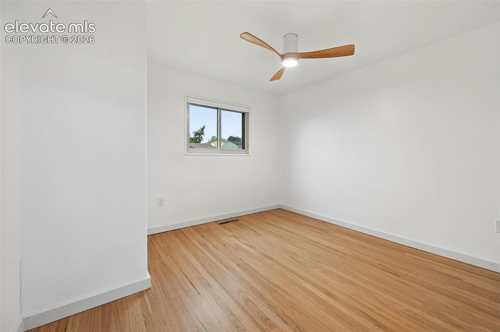 309 Redwood Drive, photo 15