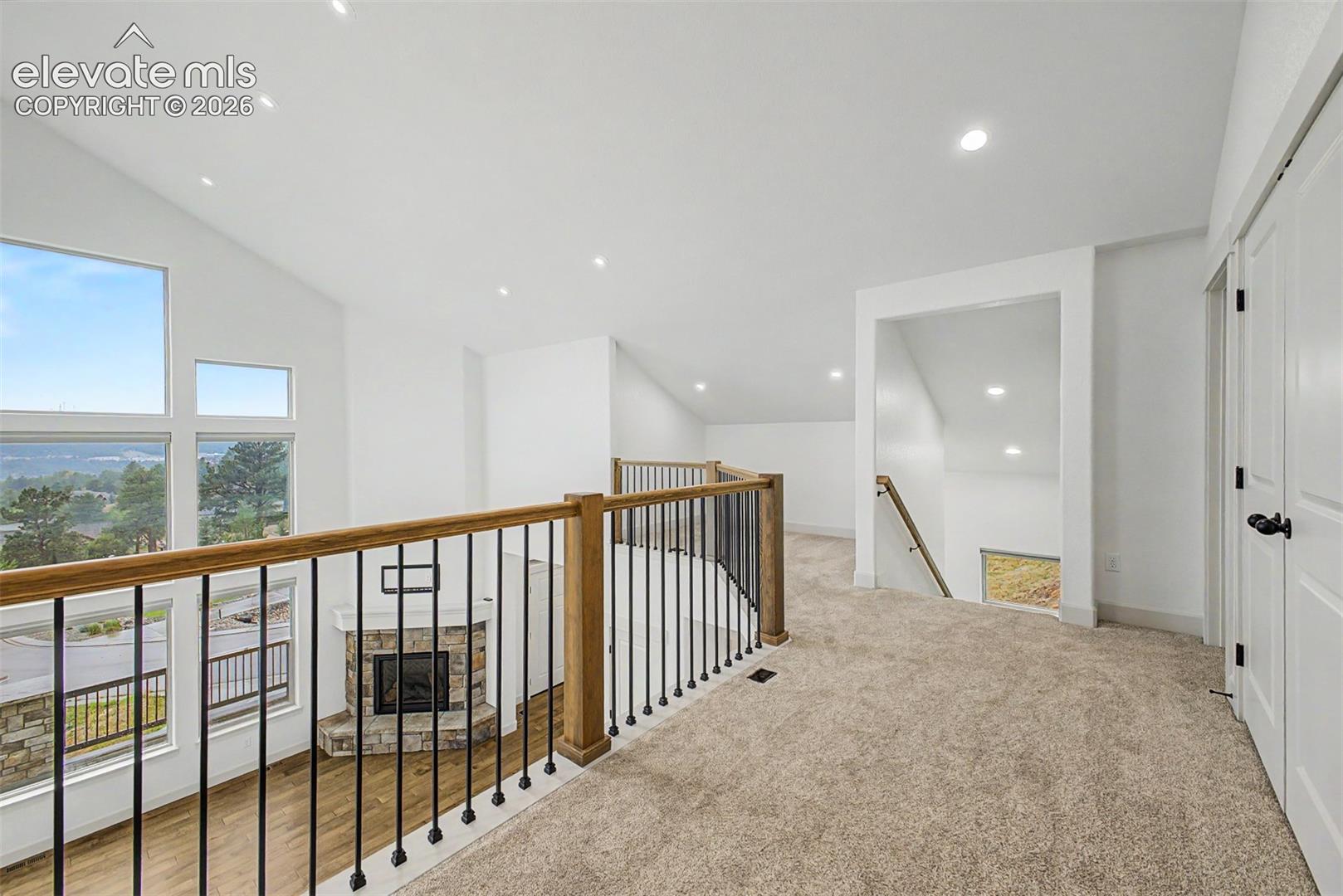 Listing photo 24 for 1015 Locklin Way