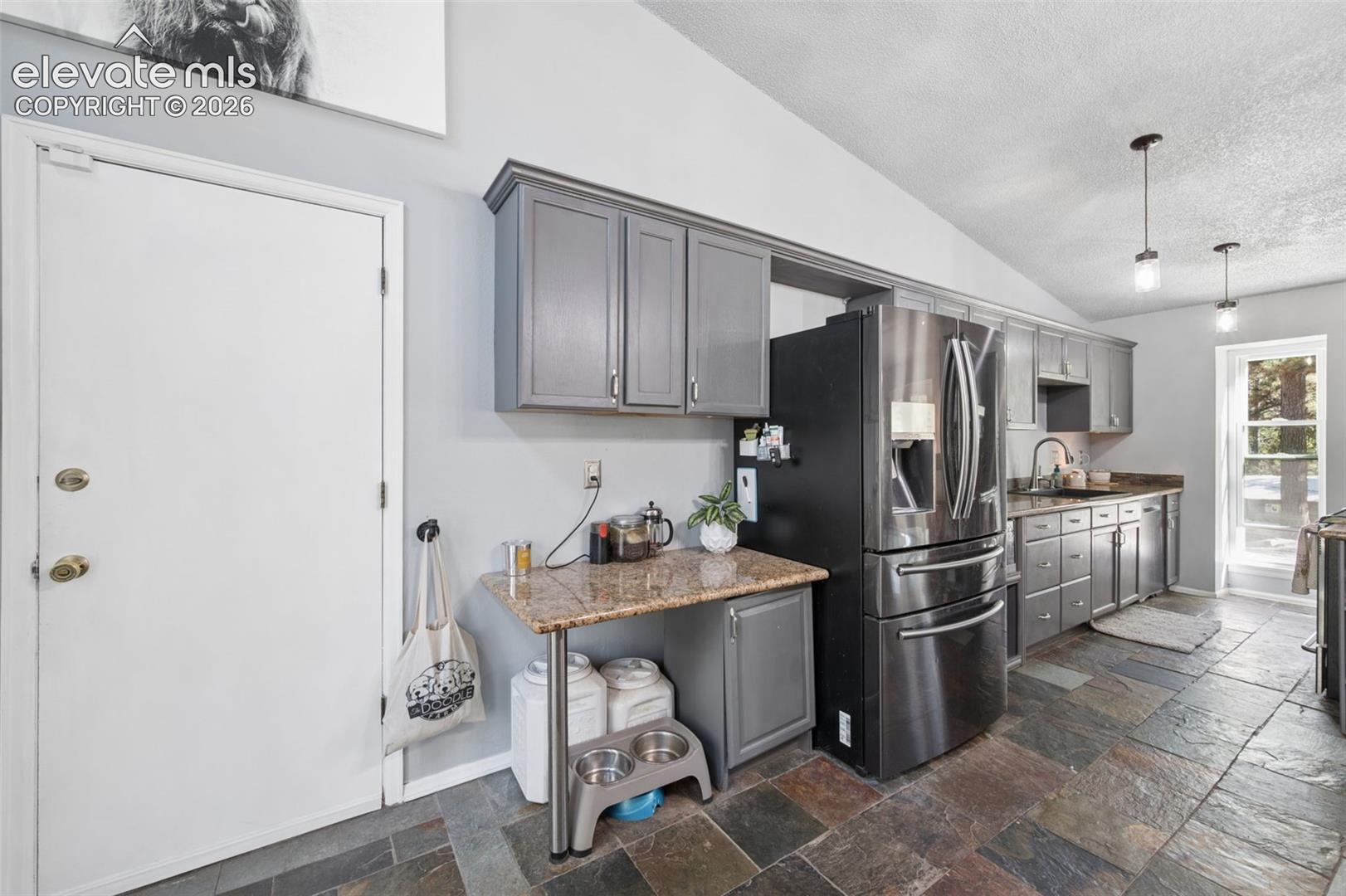 Listing photo 15 for 14015 Timber Grove Lane