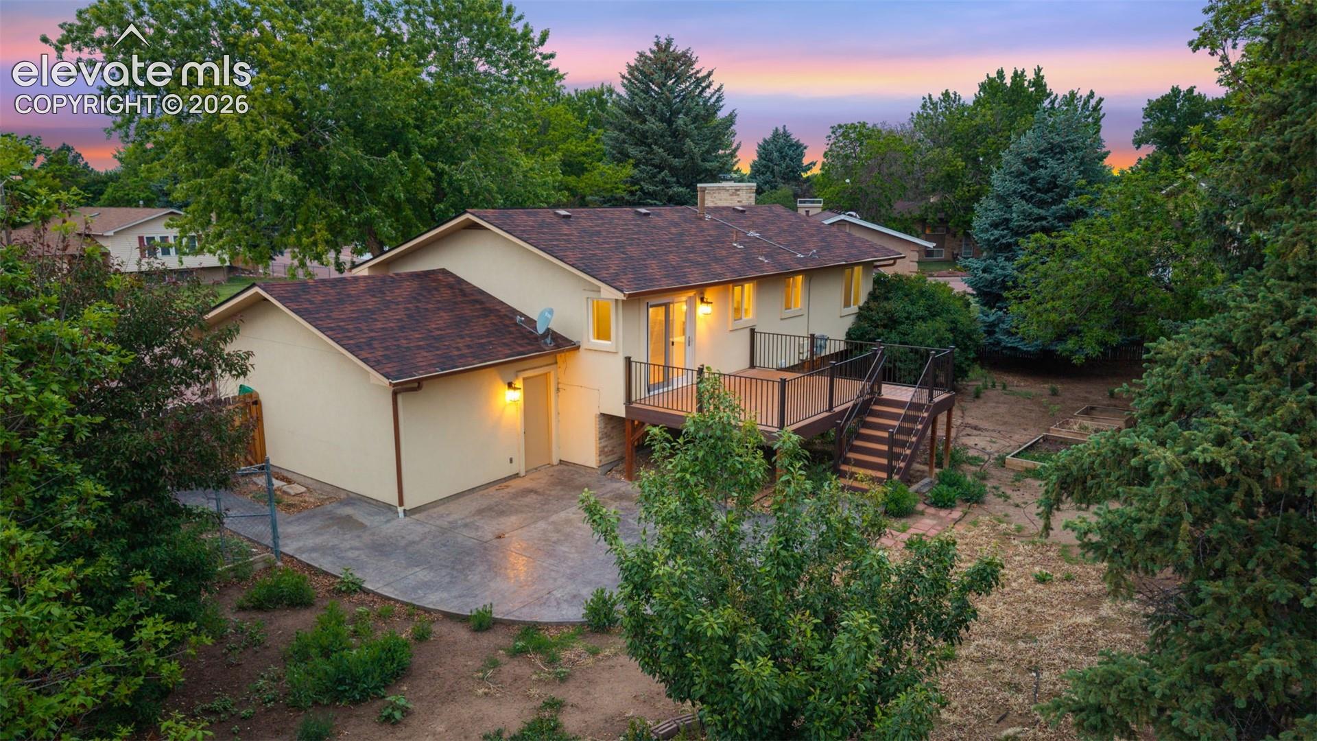 Listing photo 30 for 6973 Roaring Spring Avenue