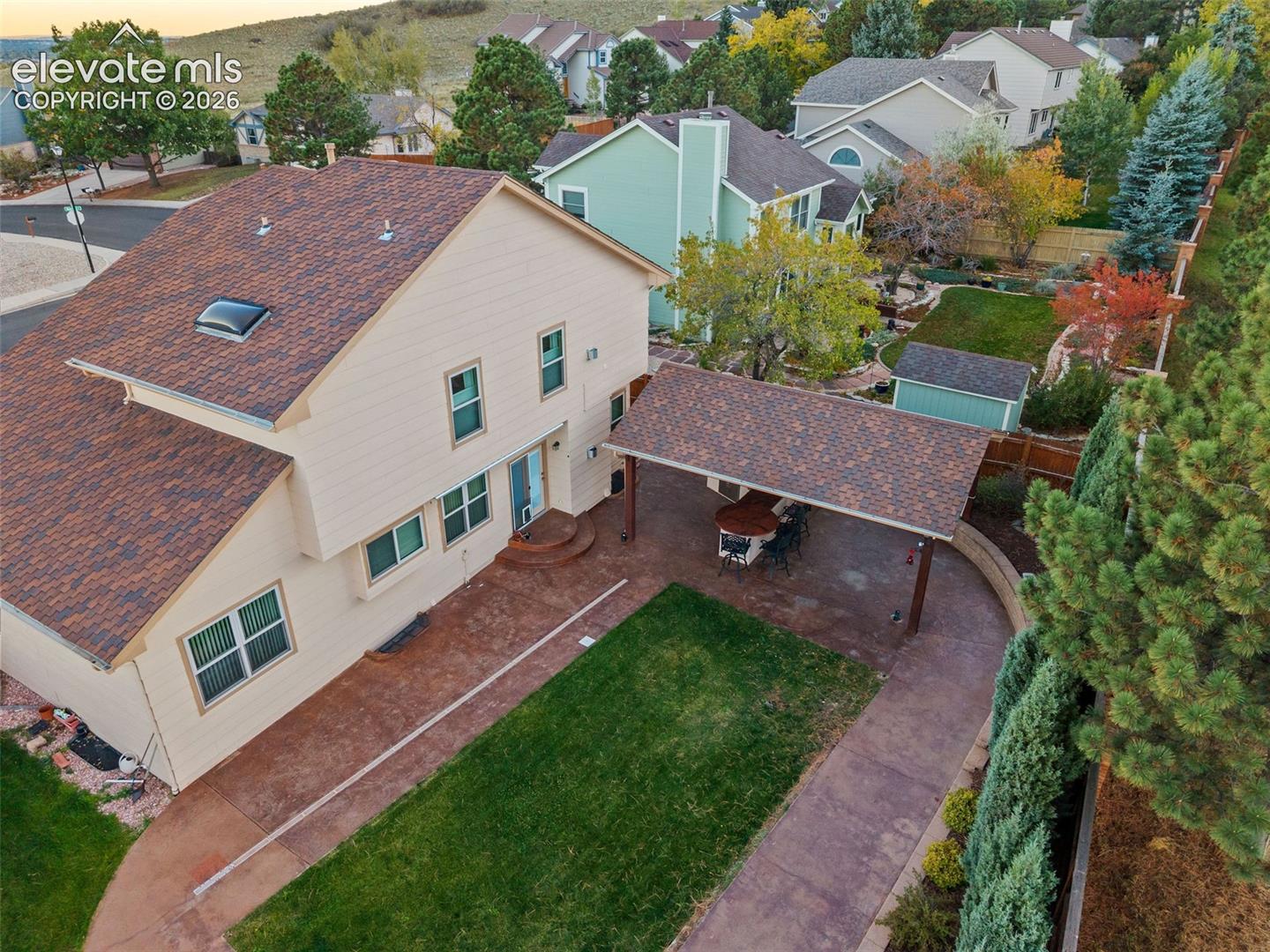 Listing photo 43 for 6120 Moorfield Avenue