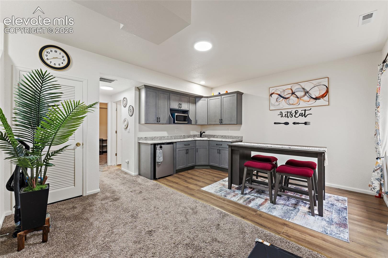 Listing photo 22 for 7777 Candlelight Lane