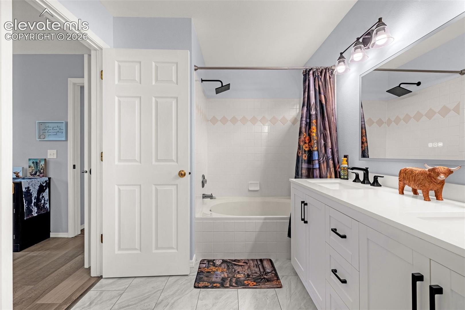 Listing photo 19 for 15628 Dawson Creek Drive