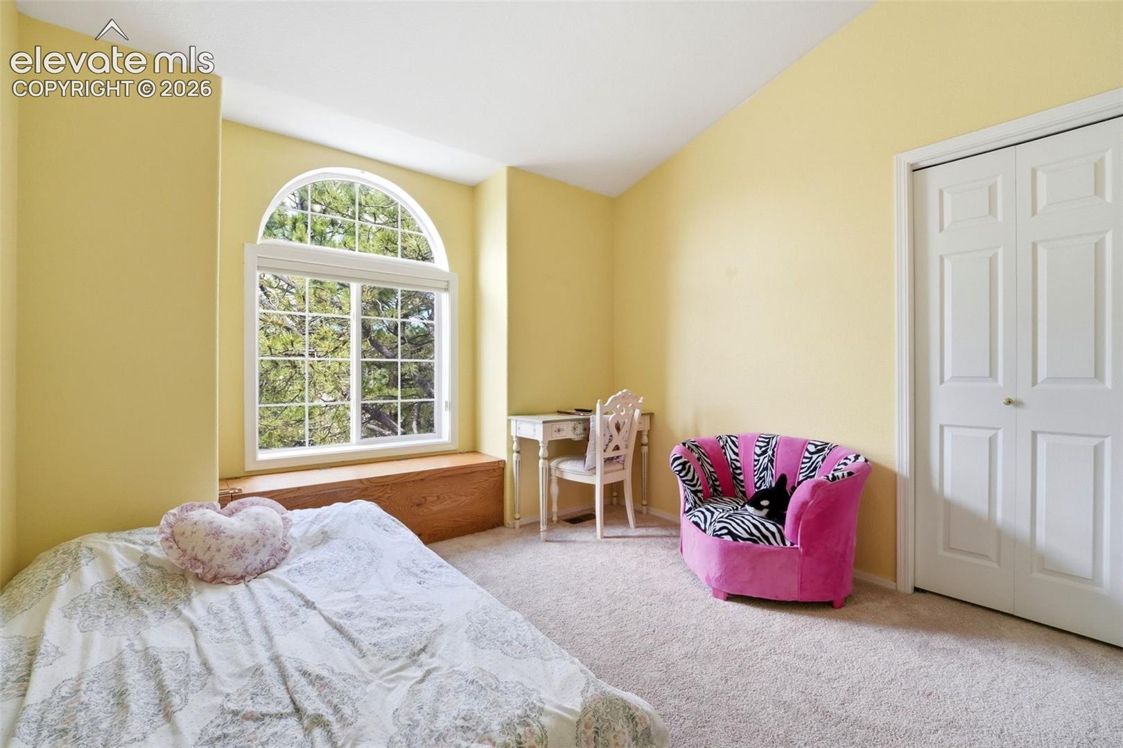 Listing photo 20 for 2221 Valley View Drive