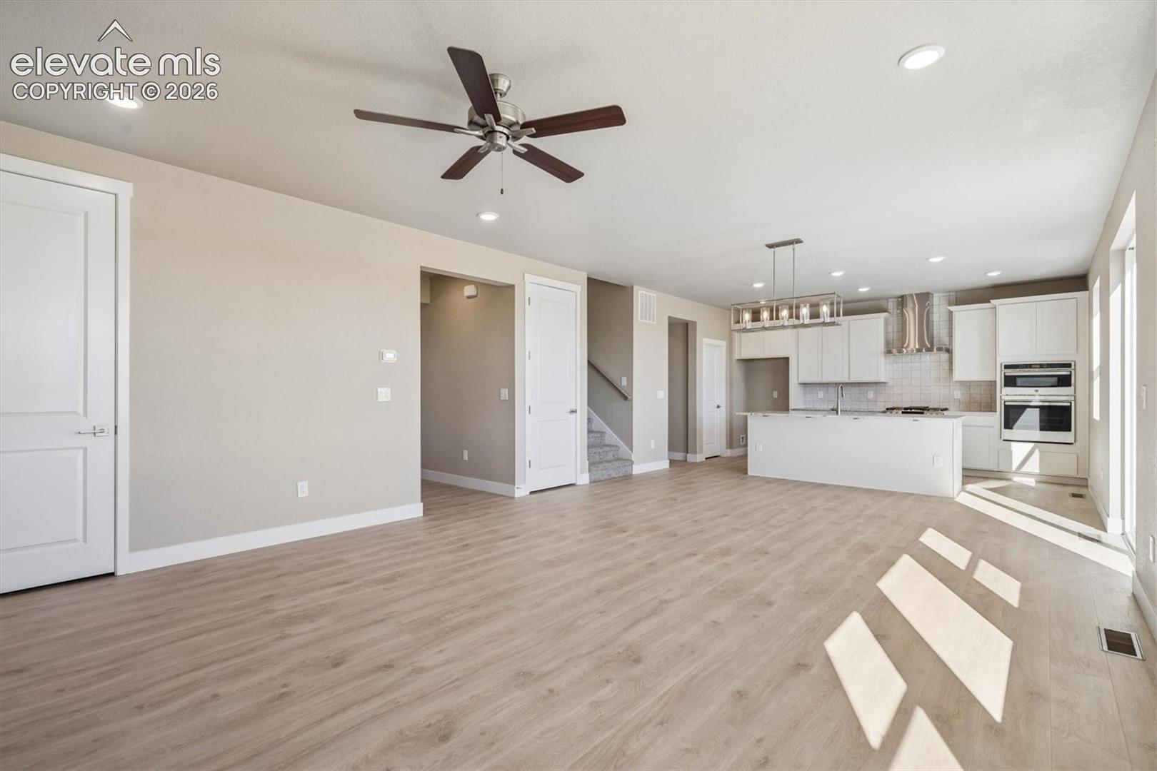 Listing photo 7 for 7907 Grey Bark Way