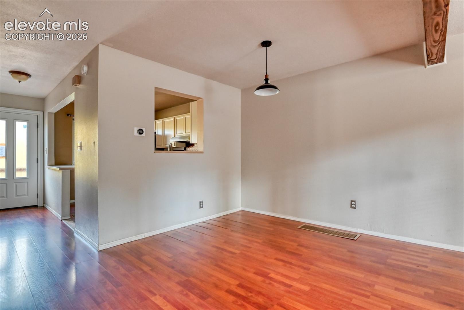 Listing photo 12 for 590 Manor Court B