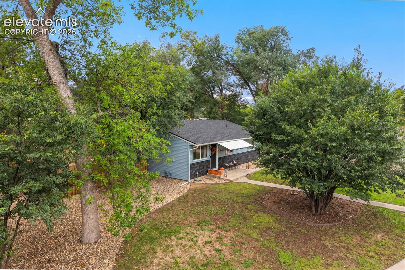 Listing photo 33 for 2110 Frontier Drive