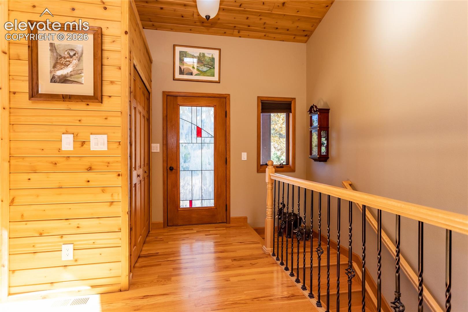 Listing photo 3 for 1325 Kings Crown Road
