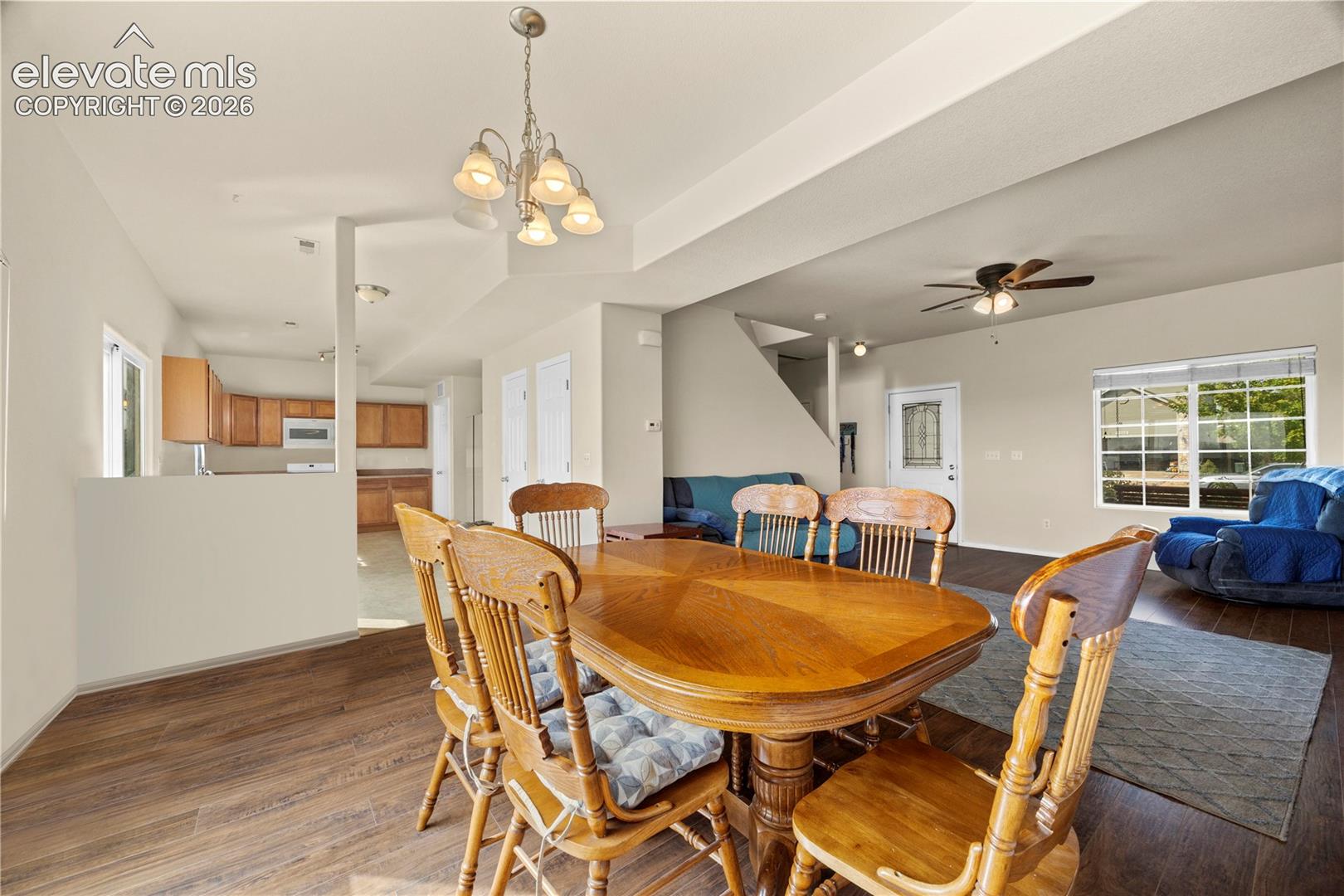 7569 Chenoa Court, photo 9
