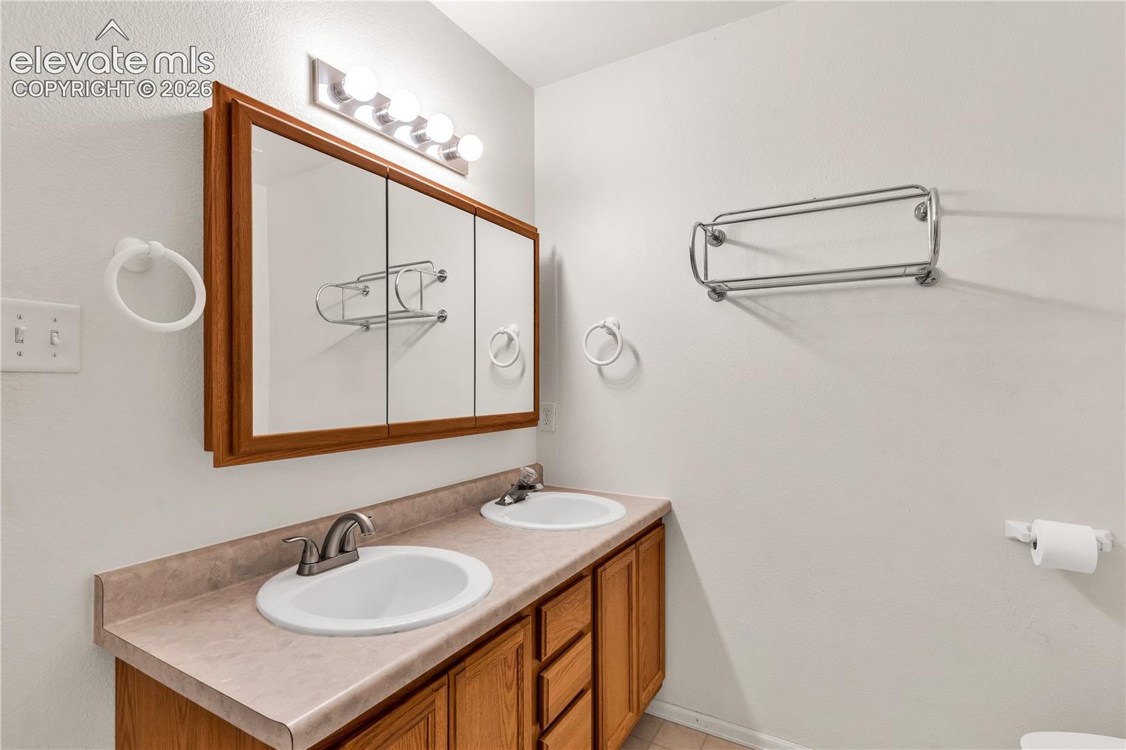 Listing photo 17 for 508 S Bayfield Avenue