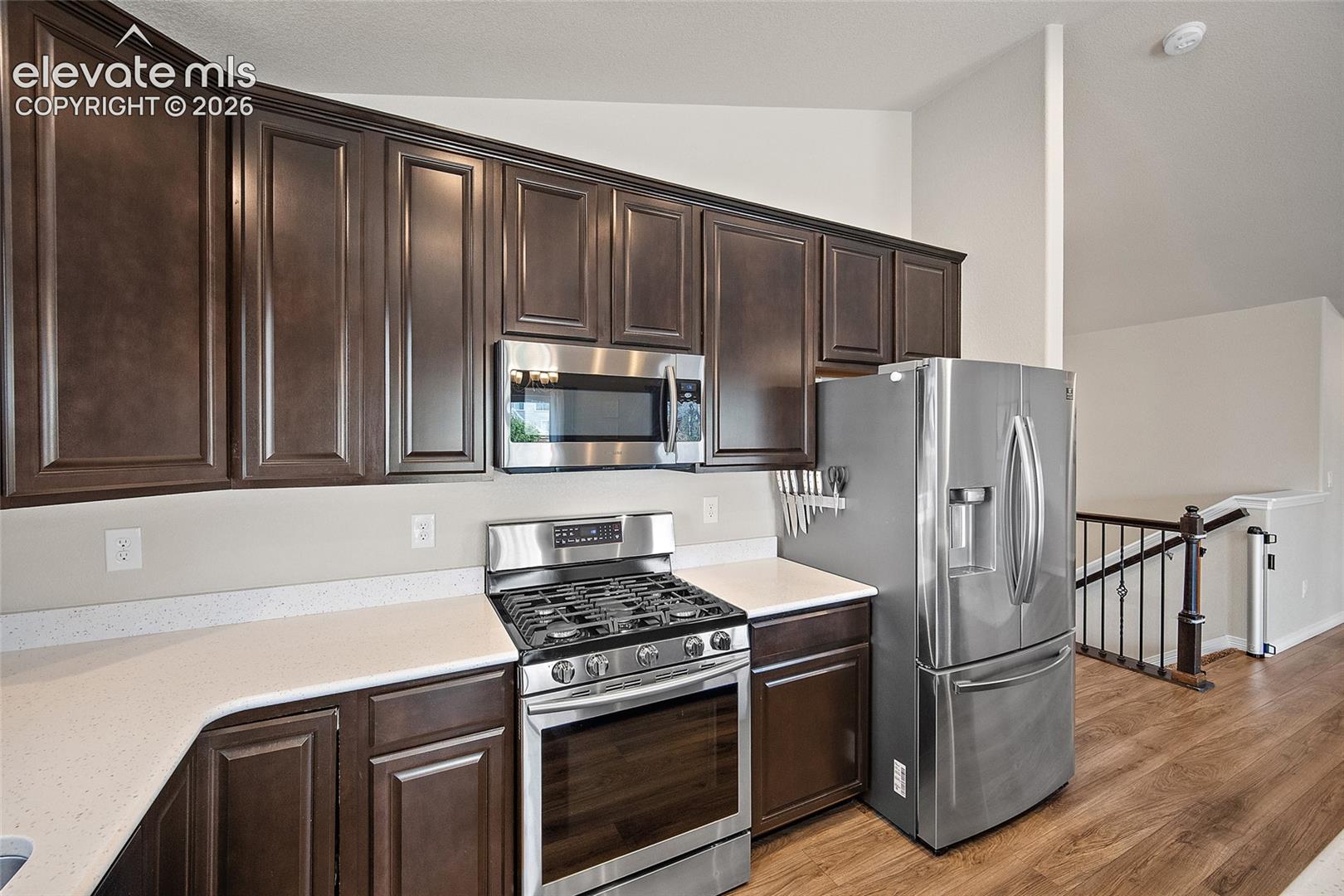 Listing photo 10 for 12832 Scenic Walk Drive