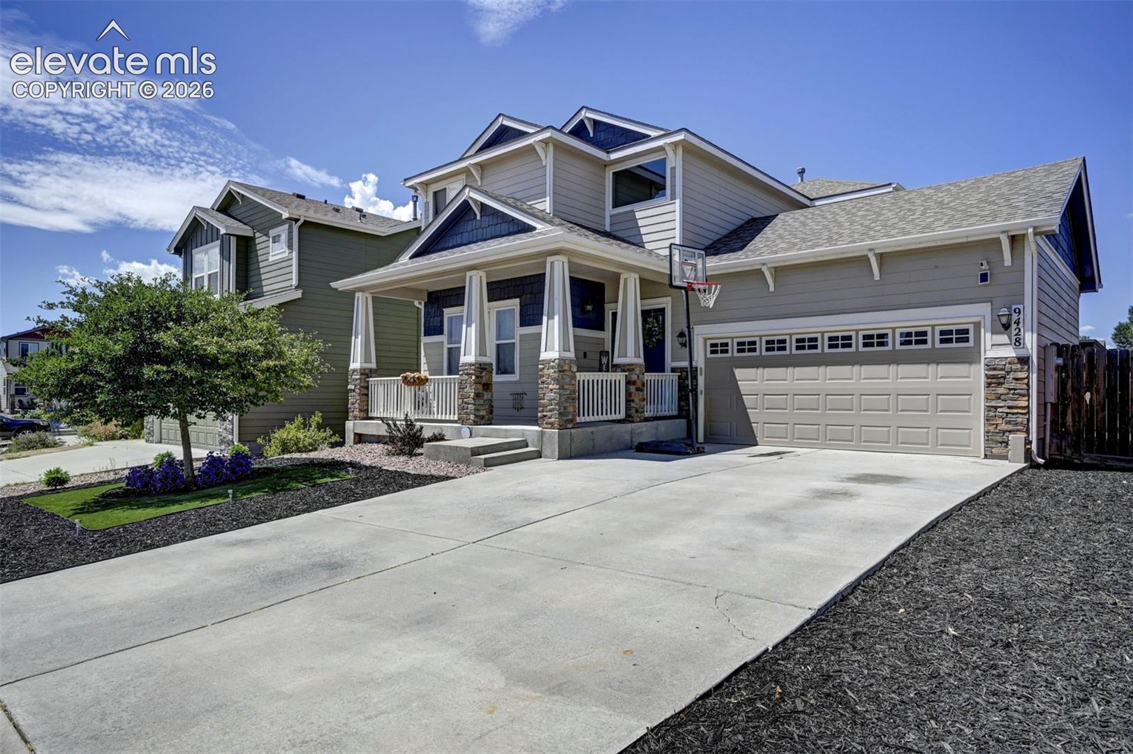 Listing photo 5 for 9428 Torecco Court