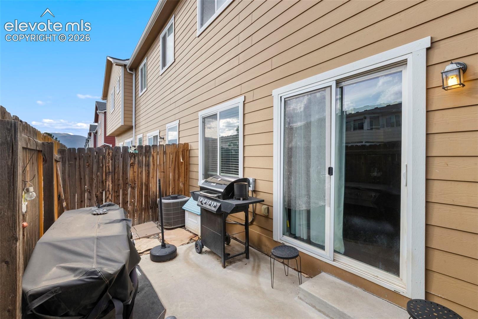 Listing photo 27 for 4883 Painted Sky View
