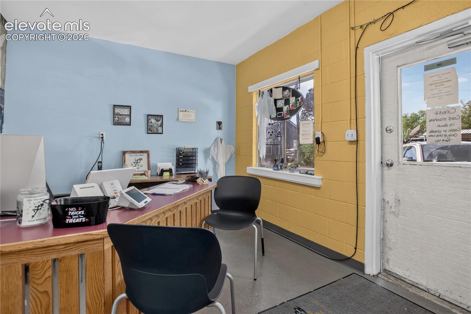 Listing photo 18 for 2382-B E Boulder Street