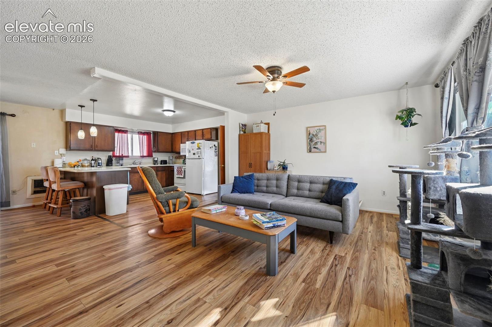 Listing photo 20 for 2041 Vinewood Lane
