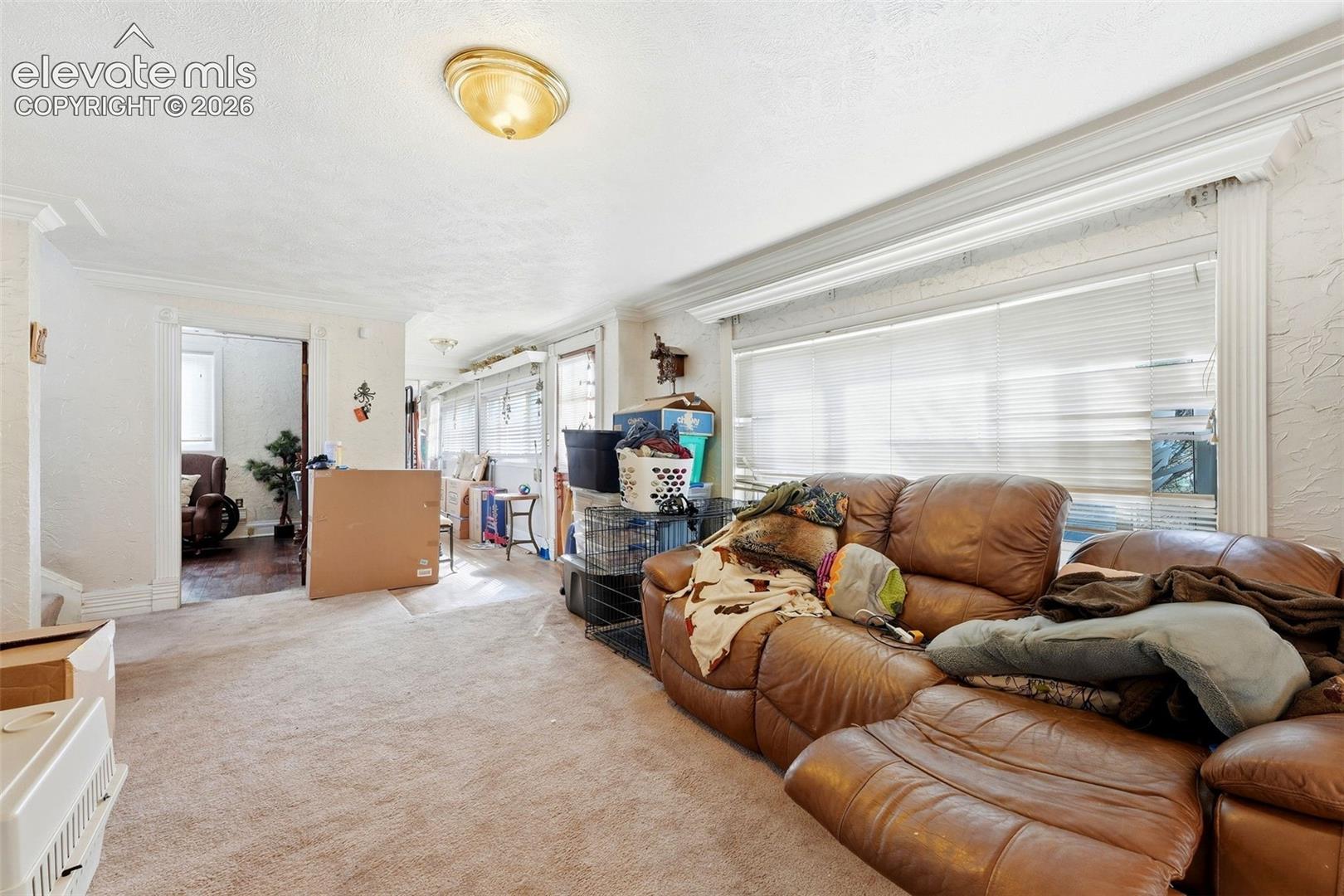 Listing photo 11 for 842 E Platte Avenue