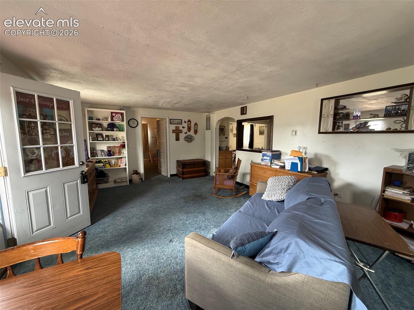 Listing photo 9 for 21064 Kelly Street
