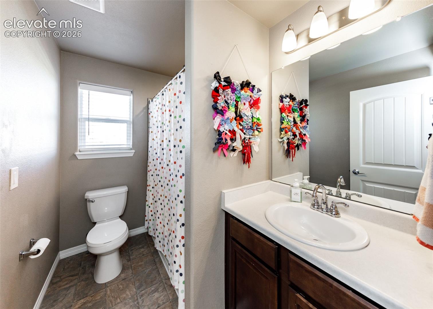 6977 Winnicut Drive, photo 25