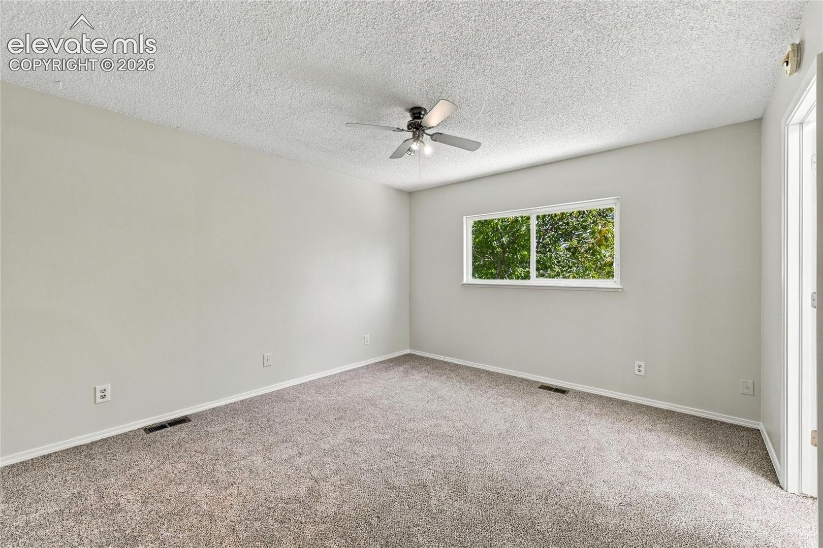 Listing photo 20 for 3705 Brisbane Drive