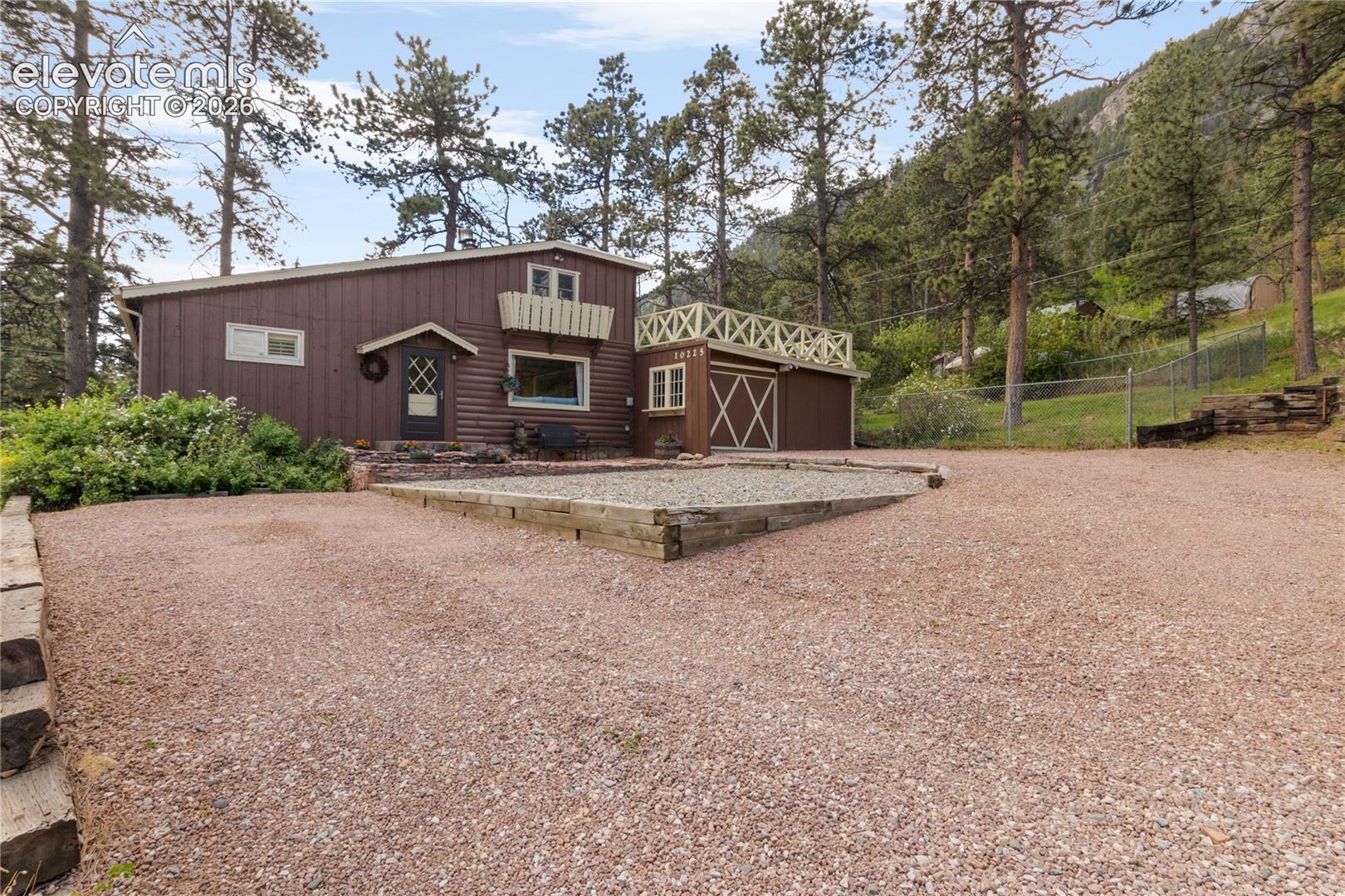 10225 Ute Pass Avenue, photo 2