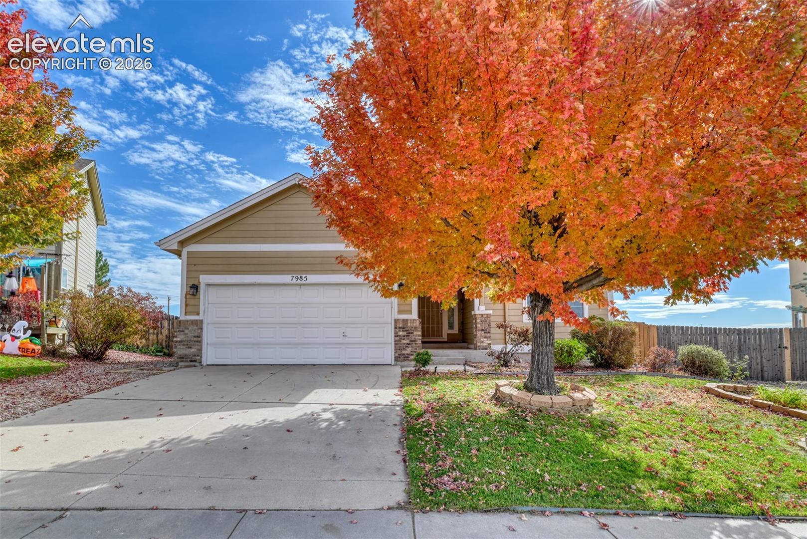 Listing photo 2 for 7985 Kettle Drum Street