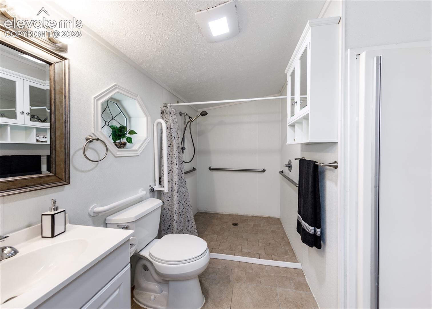 Listing photo 25 for 405 3rd Street