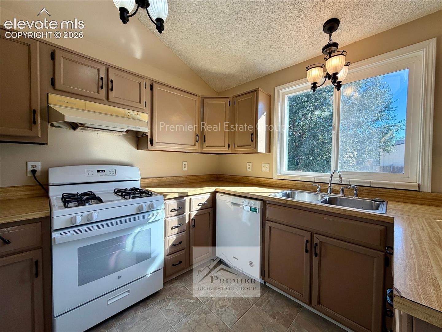 4225 Marlow Circle, photo 4