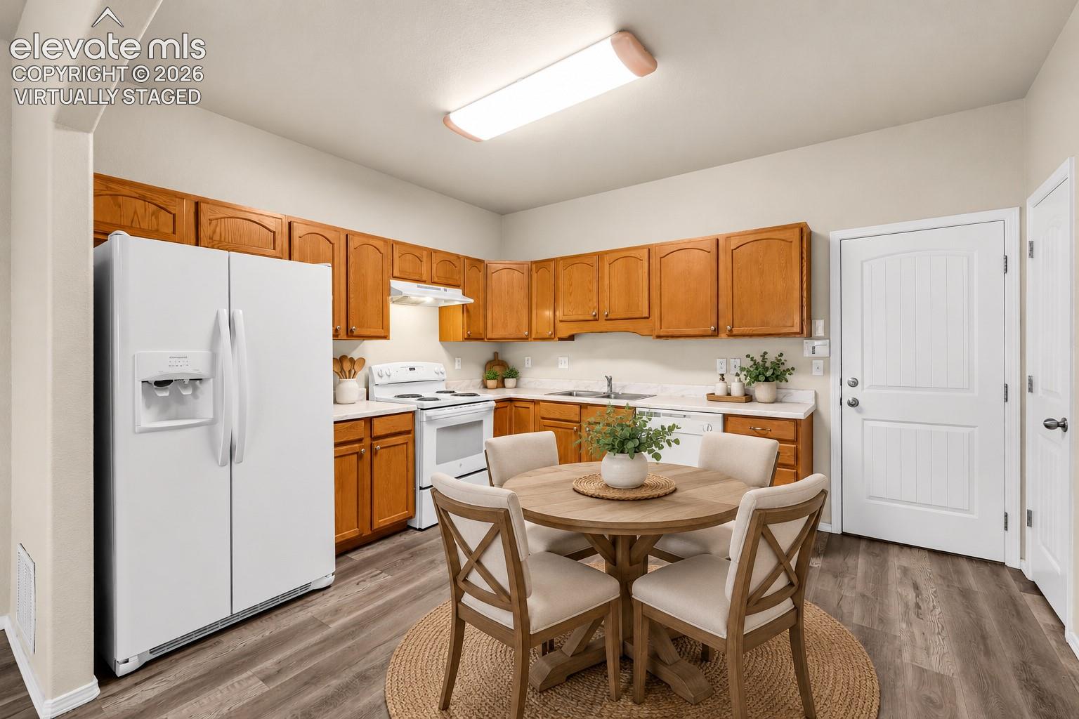 Listing photo 15 for 1034 Fountain Mesa Drive