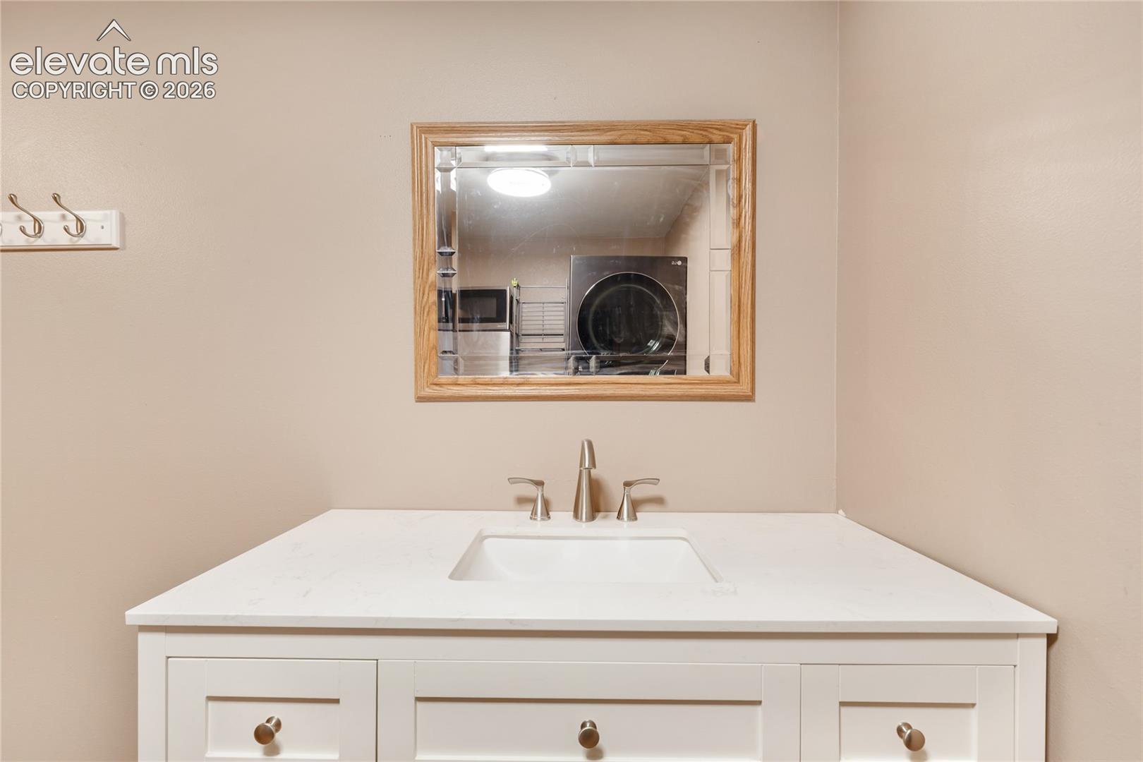 Listing photo 32 for 1400 Catamaran Lane