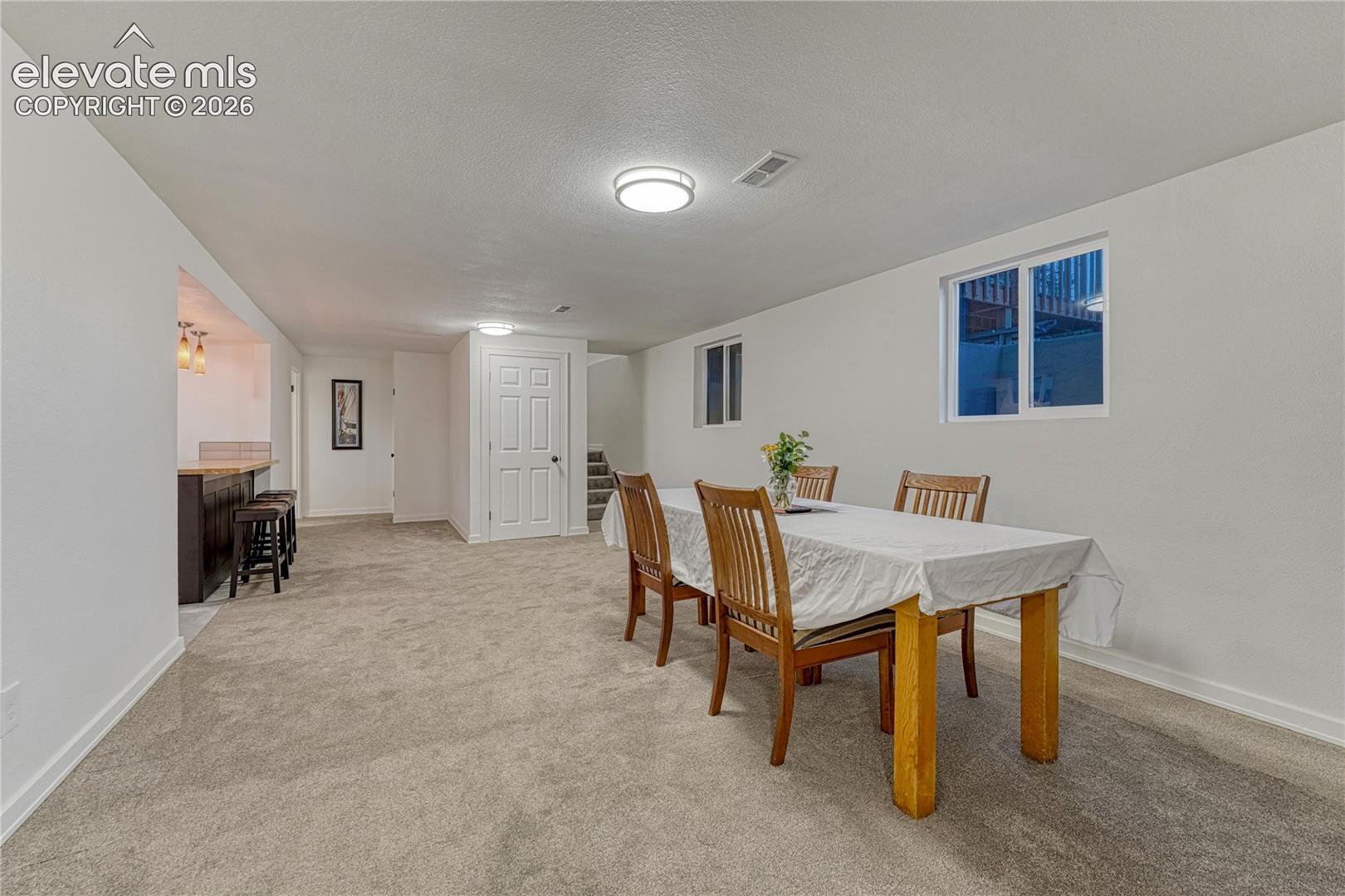 Listing photo 19 for 1221 E Madison Street