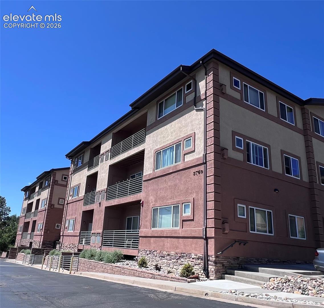 3765 Hartsock Lane