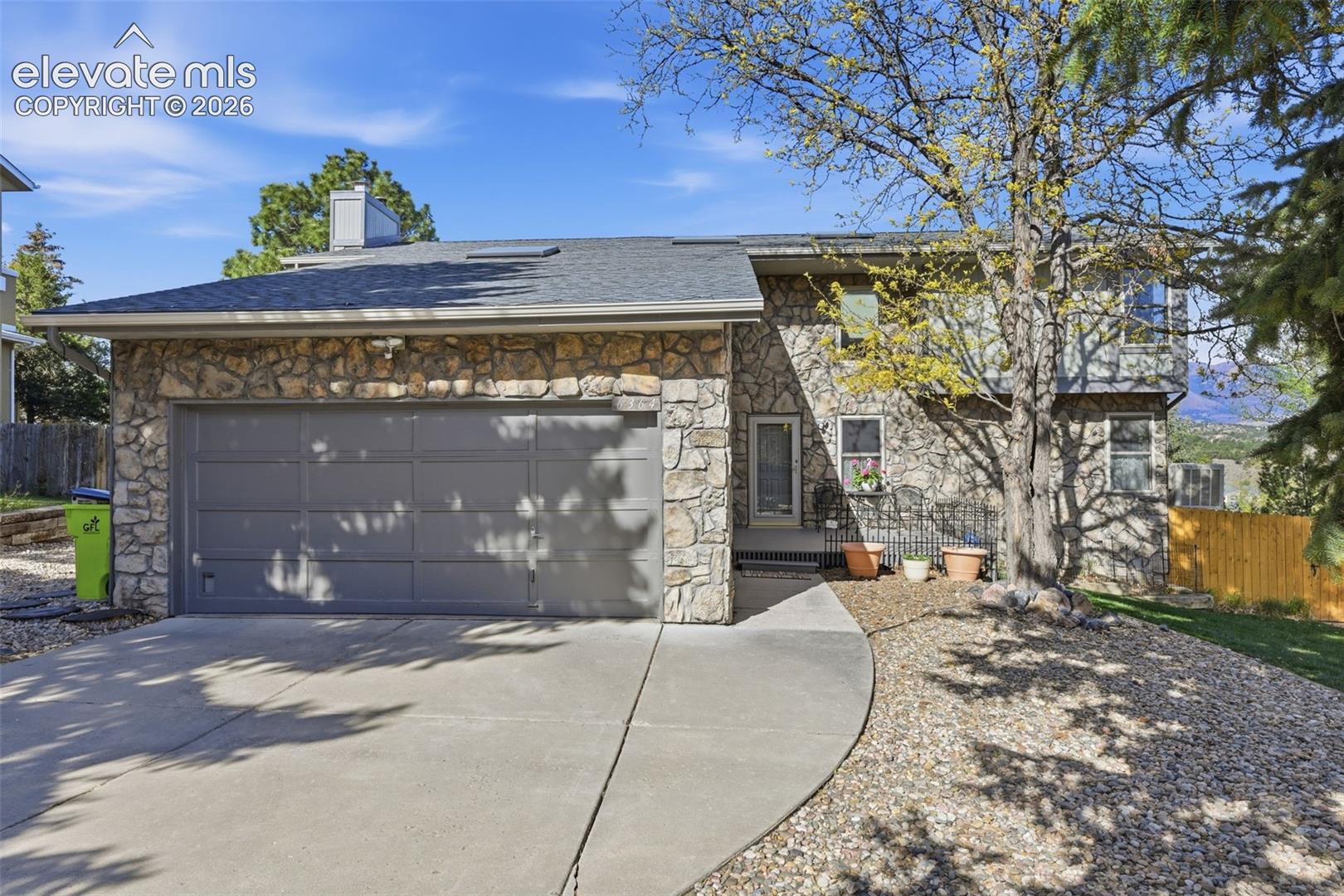 6364 Galway Drive, photo 2